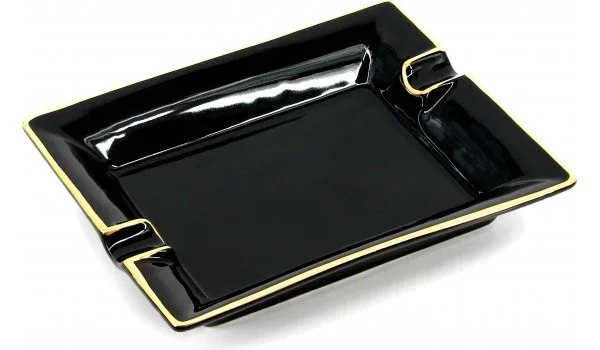 Cinzeiro para charutos Retangular em preto com detalhes pintados em ouro