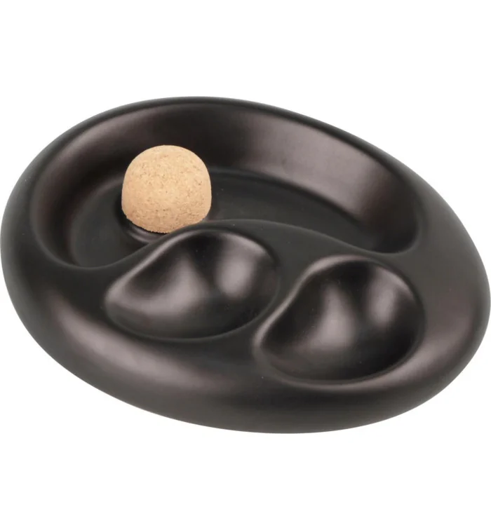 Cinzeiro de cerâmica oval preto fosco com 2 prateleiras